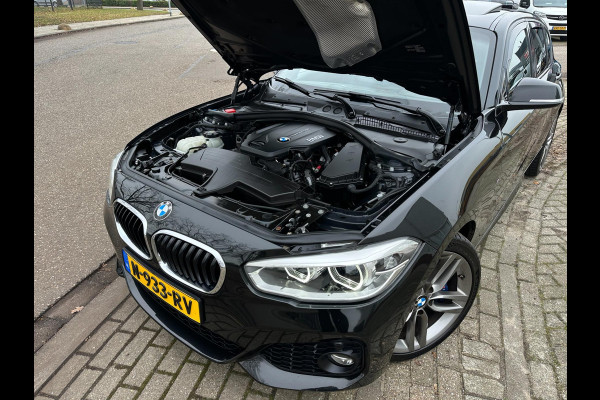 BMW 1 Serie 118d 2017 M-SPORT PAKKET DAKRAAM VOL-LEER LUX HARMAN KARDON