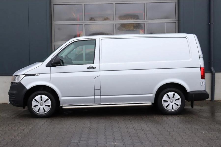 Volkswagen Transporter 2.0 TDI L1H1 l AIRCO l CARPLAY l 19.000 KM l NIEUWSTAAT