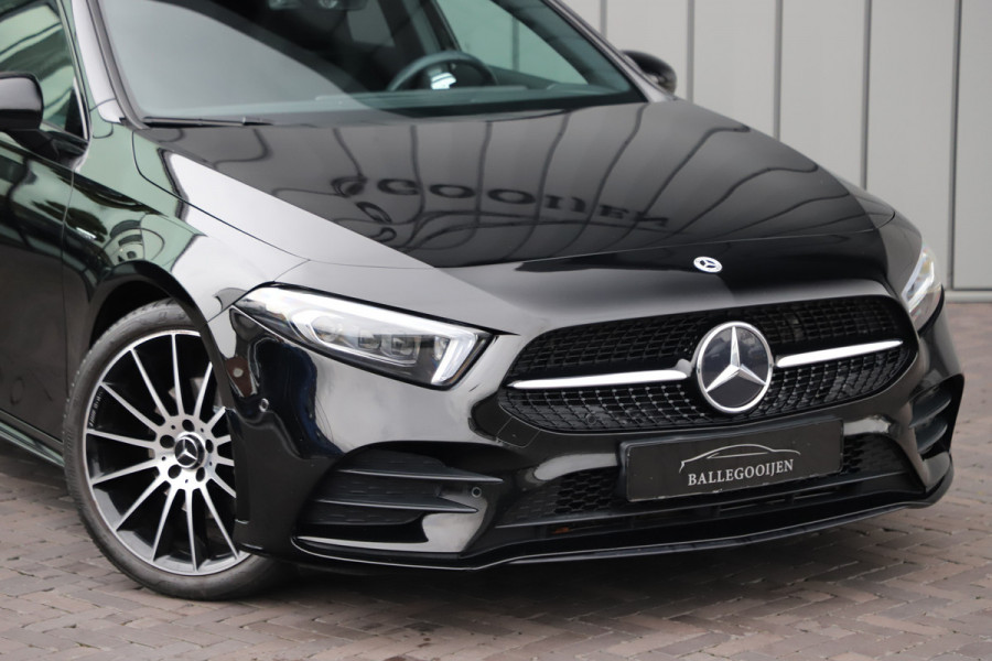 Mercedes-Benz A-Klasse 200 AMG Aut7 | 164PK | Pano | Sfeerverlichting | Keyles-go | Edition | Memory | Multi-beam | NL-auto | 2021.