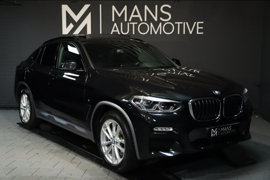 BMW X4 XDrive30i M Sport / PANODAK / KEYLESS / HUD / CAMERA / 19''