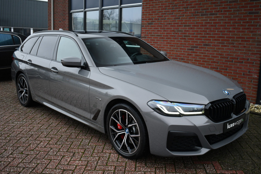 BMW 5 Serie Touring 530e xDrive M-Sport Pano Comf+Ventilatie HUD H/K Laser 19inch