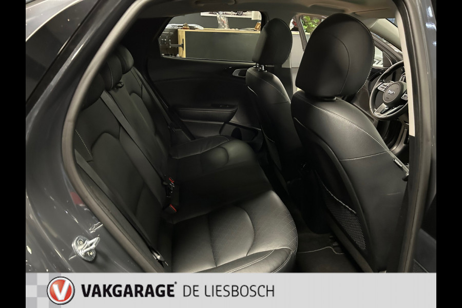 Kia Xceed 1.6 GDi PHEV ExecutiveLine / Automaat / Panorama-dak / stoel en stuur verwarming