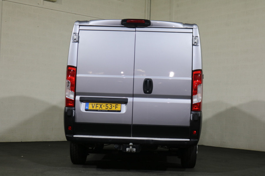 Peugeot Boxer 2.2 BlueHDi 140pk Airco Navigatie Camera