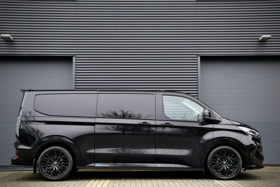 Ford Transit Custom 320 2.0 TDCI L2H1 Limited 170 PK | ACC | Blind Spot | Navigatie | Camera | CarPlay | Lane Assist | Stoelverwarming | Raptor Edition | Trekhaak | 3-Zitter | NL Auto