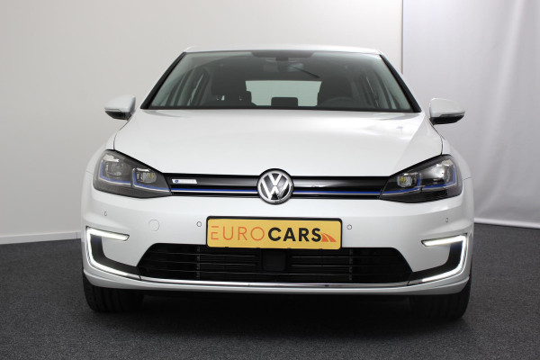 Volkswagen e-Golf E-Golf Automaat 136pk | Navigatie | Climate Control | Cruise control adaptief | Parkeer sensoren | Lichtmetalen Velgen 17" |