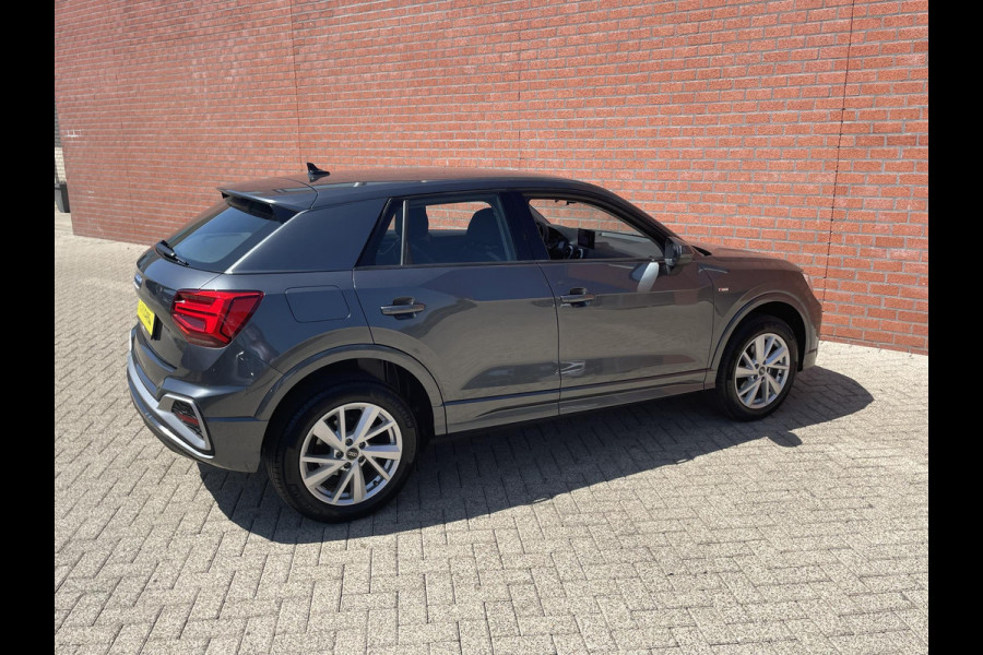 Audi Q2 35 TFSI S-Line Edition | Navigatie | Apple Carplay / Android auto | Camera | Climate Control | Electrische kofferbak | Adaptive Cruise control | Parkeer sensoren