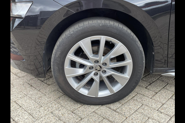 Škoda Kamiq 1.0 TSI 110pk DSG Style | Navigatie | Apple Carplay / Android auto | Parkeersensor achter | Cruise Control | Verwarmbare voorstoelen | Extra getint glas | Climate Control