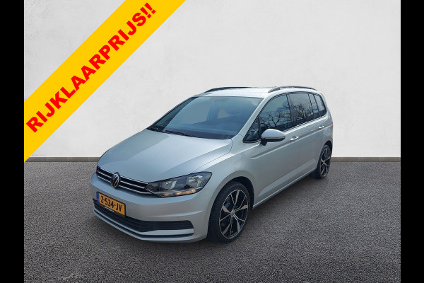 Volkswagen Touran 1.5 TSI Comfortline 7p, airco,cruise,navigatie,app connect,wegklapbare trekhaak,parkeersensoren,