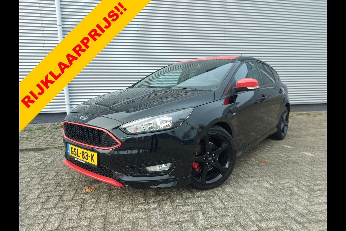 Ford Focus 1.5 135KW/184PK ST line, applecarplay/android,airco,cruise,stoelverwarming,parkeersensoren achter,