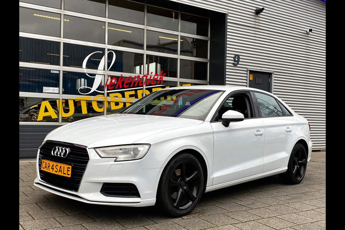 Audi A3 Limousine 1.0 TFSI Design - Airco I Sport velgen I PDC I Comfort pakket I Dealer onderhouden