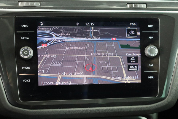 Volkswagen Tiguan 1.5 TSI ACT Highline Navigatie | Stoelverwarming | Camera | Carplay