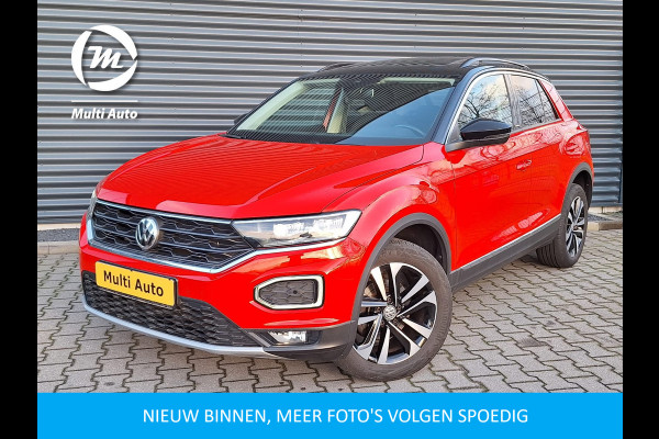 Volkswagen T-Roc 1.5 TSI Sport 150 pk DSG | Panoramadak | Adaptive Cruise | Virtual Cockpit | Camera | Apple Carplay | Electrische Achterklep | Dode Hoek Detectie |