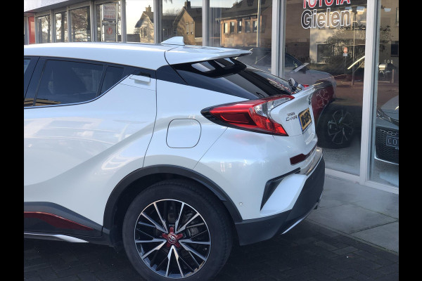 Toyota C-HR 1.8 Hybrid Premium | JBL, Navigatie, Blind Spot, Stoel + Stuurverwarming, Parkeersensoren, Half leer, Zeer compleet!