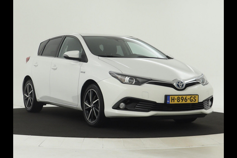 Toyota Auris 1.8 Hybrid Volcano Edition NAVI | Stoelverwarming | Camera