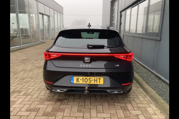 Seat Leon 1.5 TSi 150pk FR Launch Edition CAMERA/KEYLESS/WINTERPACK/TREKH.WEGKLAPBAAR