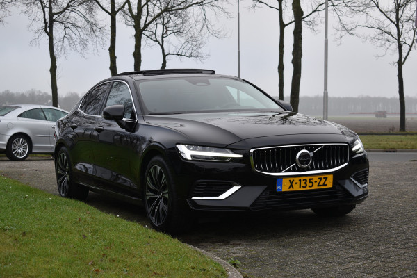 Volvo S60 Recharge T6 350PK Automaat AWD Ultimate Bright | Stoelmassage/ventilatie | B&W Audio | 360° Camera | Trekhaak |