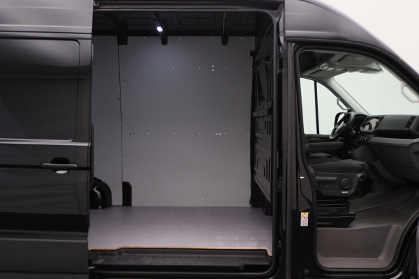 Volkswagen Crafter 2.0 TDI DSG L3H3 Comfortline Airco, ErgoComfort & Luchtgeveerde stoelen, Navigatie, Apple CarPlay, PDC