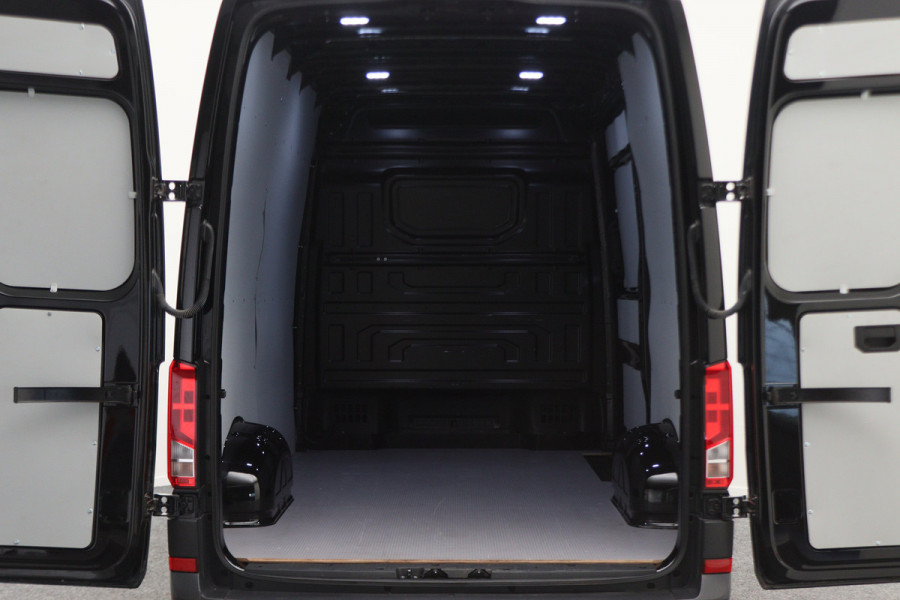 Volkswagen Crafter 2.0 TDI DSG L3H3 Comfortline Airco, ErgoComfort & Luchtgeveerde stoelen, Navigatie, Apple CarPlay, PDC