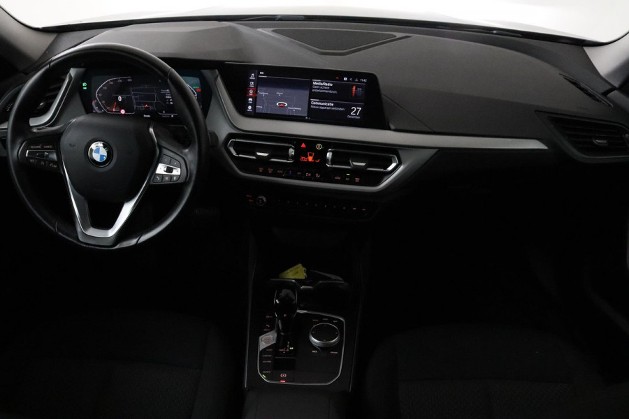 BMW 2 Serie Gran Coupé 218i Introduction Edition Sport (NAVIGATIE, CARPLAY, PDC, LED, CLIMA, 1e EIGENAAR, DEALER ONDERHOUDEN)