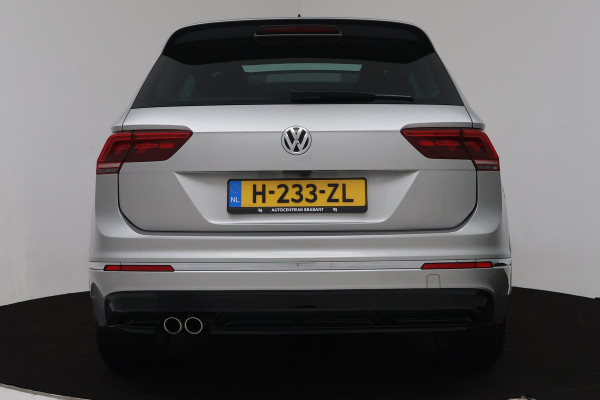 Volkswagen Tiguan 1.5 TSI ACT Highline Business R Automaat (VIRTUAL, PANORAMADAK, NAVIGATIE, CAMERA, PDC, NL-AUTO, GOED ONDERHOUD)