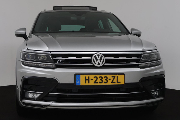 Volkswagen Tiguan 1.5 TSI ACT Highline Business R Automaat (VIRTUAL, PANORAMADAK, NAVIGATIE, CAMERA, PDC, NL-AUTO, GOED ONDERHOUD)