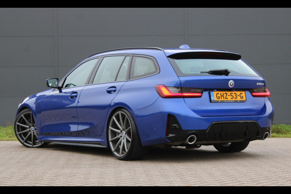 BMW 3 Serie Touring 330e HighExecutive M-Pakket Schroefset !!NIEUWBINNEN!!