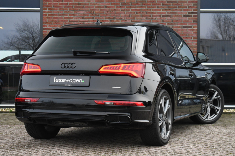 Audi Q5 55 TFSI e 367pk quattro S-Line Trekh Optic-black 20inch Keyless