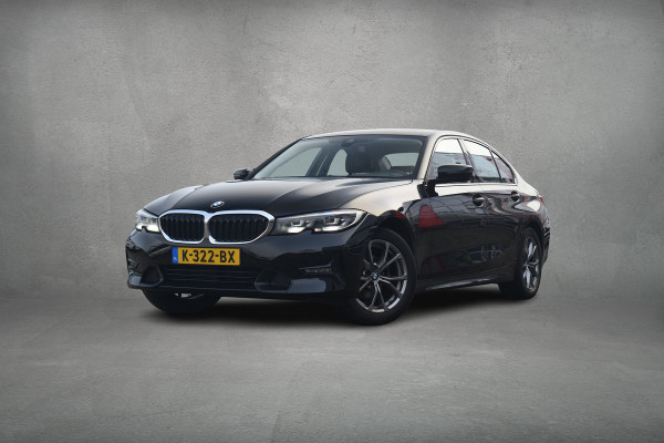 BMW 3 Serie 318i Executive Edition | Trekhaak | Half Leer | Virtual | CarPlay