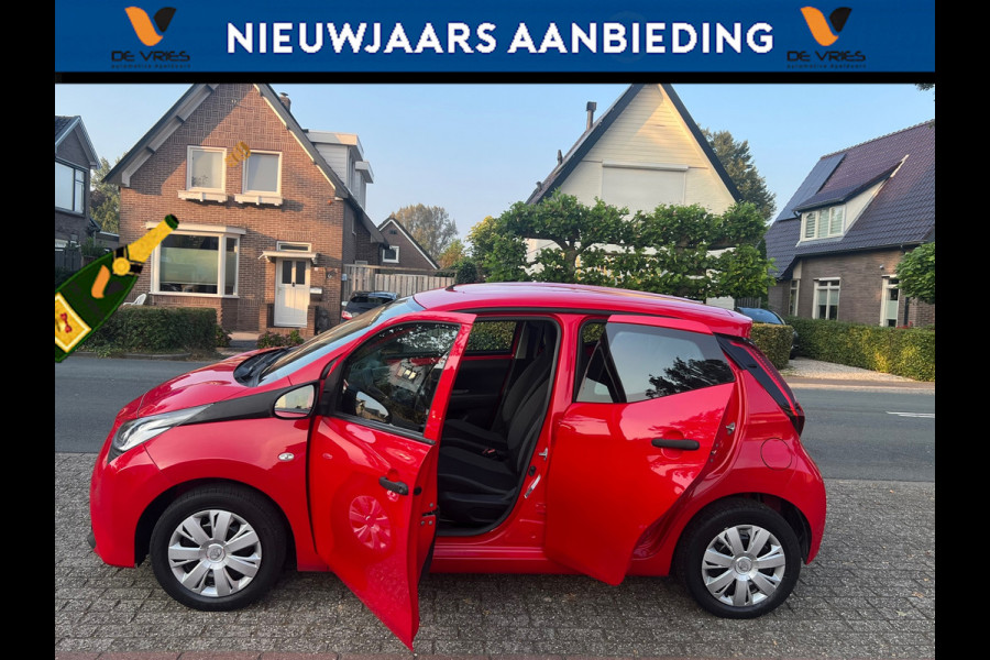 Toyota Aygo 1.0 VVT-i x-fun Exclusive NL-AUTO-NAP.