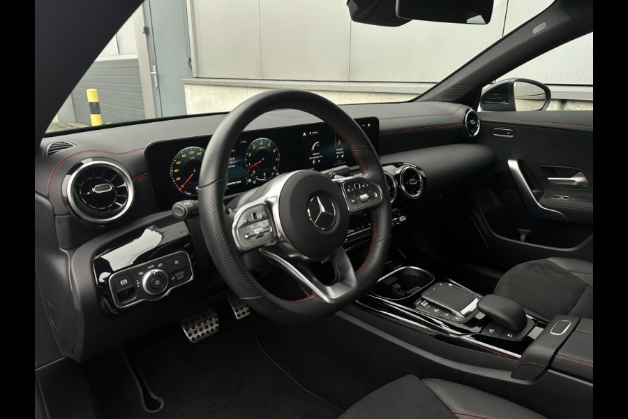 Mercedes-Benz CLA-Klasse AMG 35 4MATIC 2023 NAVI WIDESCREEN CAMERA SPORTVELGEN