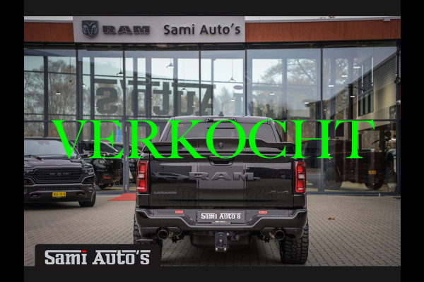 Dodge Ram PREMIUM NIGHT 2025 | BOM VOL + 14.4 INCH SCHERM | LUCHTVERING | HUD | HURRICAN 420PK 636 Nm | PRIJS MET LPG EN COVER EN GARANTIE DUBBELE CABINE | PICK UP | 5 PERSOONS | DC | GRIJSKENTEKEN | VOORRAAD NR 2231 - 4946