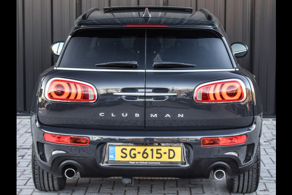 MINI Clubman 2.0 Cooper S CHILI SERIOUS BUSINESS | NL-AUTO | PANORAMADAK | HEAD-UP | HARMAN/KARDON | CAMERA | TREKHAAK | LEDER | SPORTSTOELEN