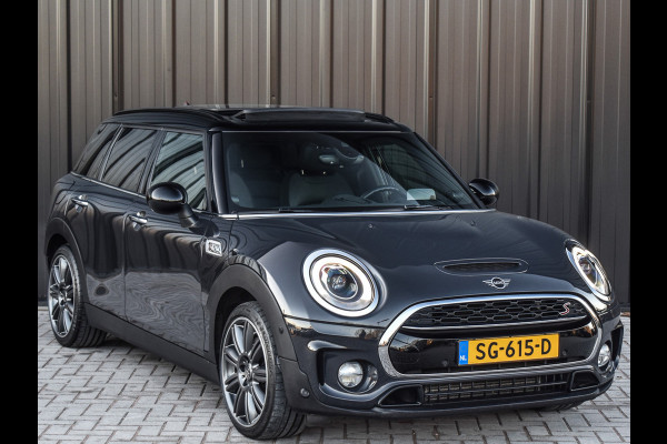 MINI Clubman 2.0 Cooper S CHILI SERIOUS BUSINESS | NL-AUTO | PANORAMADAK | HEAD-UP | HARMAN/KARDON | CAMERA | TREKHAAK | LEDER | SPORTSTOELEN