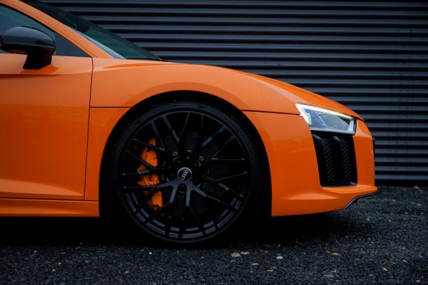 Audi R8 5.2 FSI quattro Plus Akrapovic / Keramisch / B&O / Carbon / Glut Orange