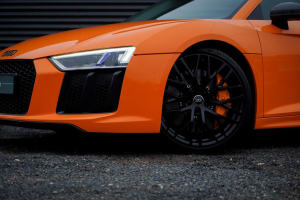 Audi R8 5.2 FSI quattro Plus Akrapovic / Keramisch / B&O / Carbon / Glut Orange