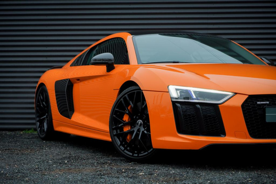 Audi R8 5.2 FSI quattro Plus Akrapovic / Keramisch / B&O / Carbon / Glut Orange