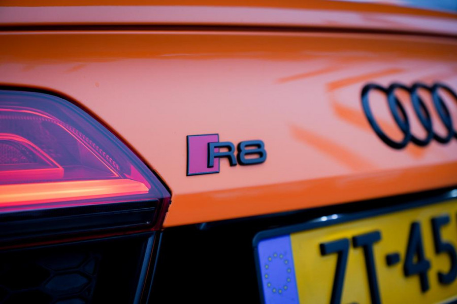 Audi R8 5.2 FSI quattro Plus Akrapovic / Keramisch / B&O / Carbon / Glut Orange