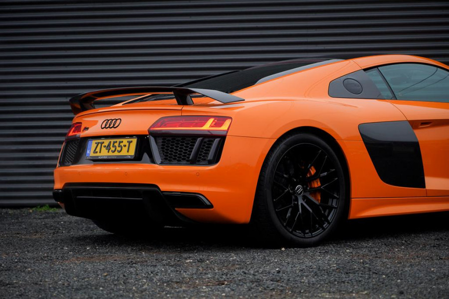 Audi R8 5.2 FSI quattro Plus Akrapovic / Keramisch / B&O / Carbon / Glut Orange