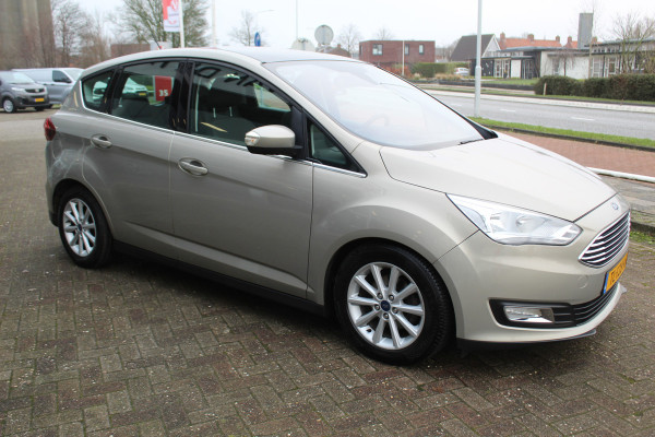 Ford C-MAX 1.0 Titanium , 125pk Climate control , Navigatie , Panoramadak , Trekhaak Bluetooth , Parkeersensoren achter , LED dagrijverlichting