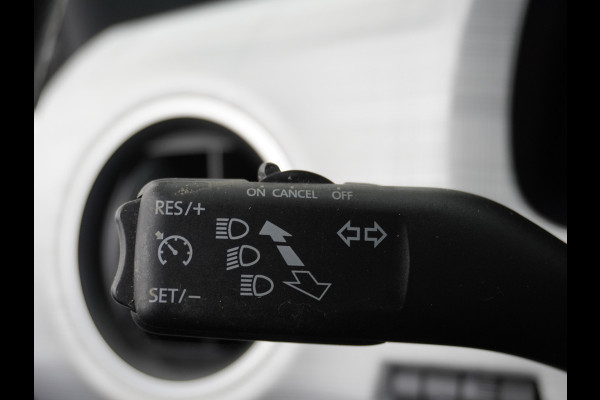 Seat Mii Electric 36kWh Plus Automaat Cruise Control Stoelverwarming Climate Control Voorruitverwarming DAB Lichtmetalen Velgen Regen-Lichtsensor Bluetooth Pdc Rijstrooksensor