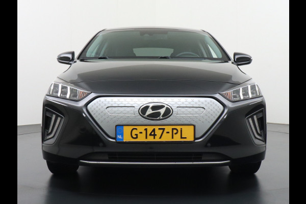 Hyundai IONIQ Premium EV 38kWh Apple Carplay Android Auto Ecc Cruise-Control Adaptief Led Infinity-luidsprekers Warmtepomp Leder Camera Pdc Na Verwarmde stoelen Bluetooth Keyless Lmv Connected I-Key Lane-Assist Verkeersbord-detectie