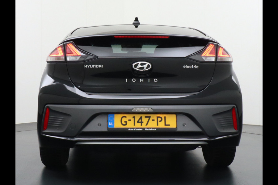 Hyundai IONIQ Premium EV 38kWh Apple Carplay Android Auto Ecc Cruise-Control Adaptief Led Infinity-luidsprekers Warmtepomp Leder Camera Pdc Na Verwarmde stoelen Bluetooth Keyless Lmv Connected I-Key Lane-Assist Verkeersbord-detectie