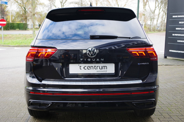 Volkswagen Tiguan 1.4 TSI eHybrid 245 PK R-Line BNS+ PHEV, Panoramadak, Leder, Black Pack, Elek. Trekhaak, Adap. Cruise Control