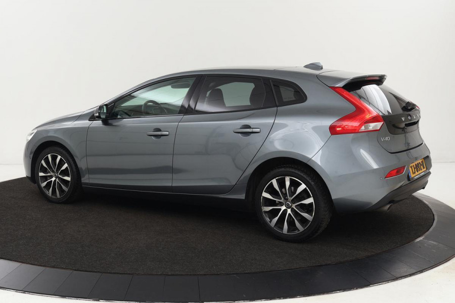 Volvo V40 1.5 T3 Dynamic Edition | Panoramadak | Adaptive cruise | Stoelverwarming | Park Assist | Full LED | Camera | Keyless