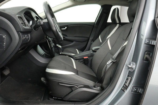 Volvo V40 1.5 T3 Dynamic Edition | Panoramadak | Adaptive cruise | Stoelverwarming | Park Assist | Full LED | Camera | Keyless