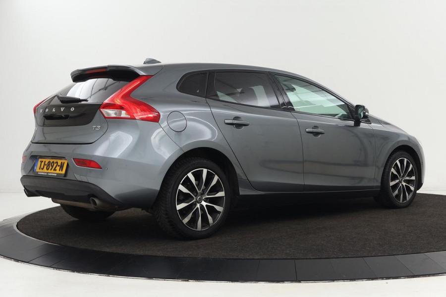 Volvo V40 1.5 T3 Dynamic Edition | Panoramadak | Adaptive cruise | Stoelverwarming | Park Assist | Full LED | Camera | Keyless