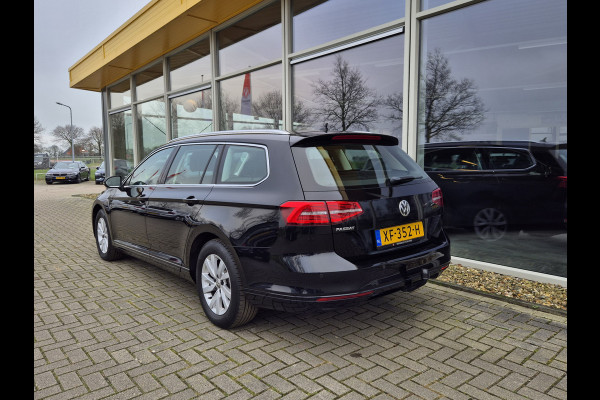 Volkswagen Passat Variant 1.5 TSI Comfortline Business Automaat | Navigatie | Clima