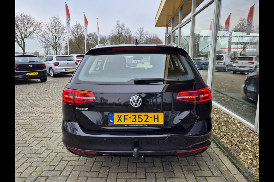 Volkswagen Passat Variant 1.5 TSI Comfortline Business Automaat | Navigatie | Clima