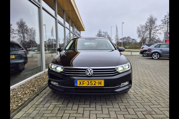 Volkswagen Passat Variant 1.5 TSI Comfortline Business Automaat | Navigatie | Clima