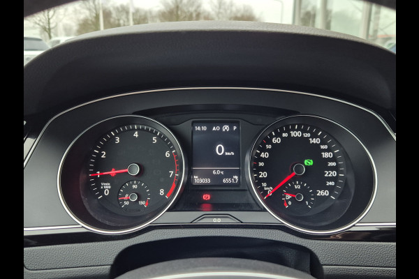 Volkswagen Passat Variant 1.5 TSI Comfortline Business Automaat | Navigatie | Clima